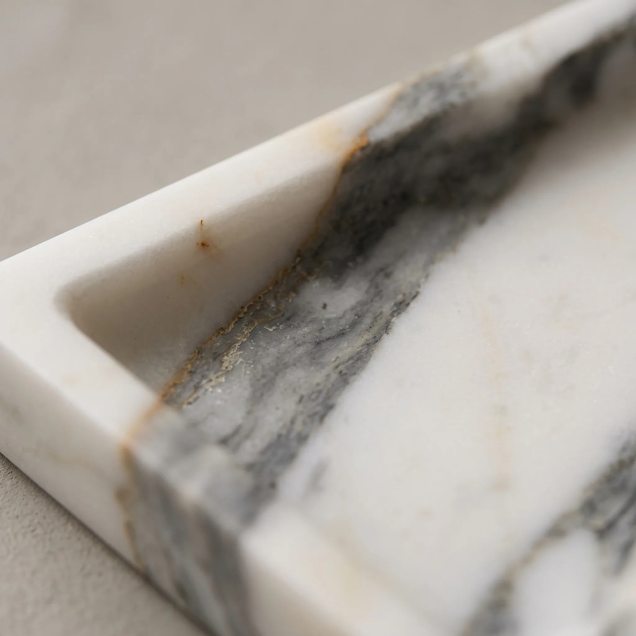 arabescato-marble-rectangular-tray