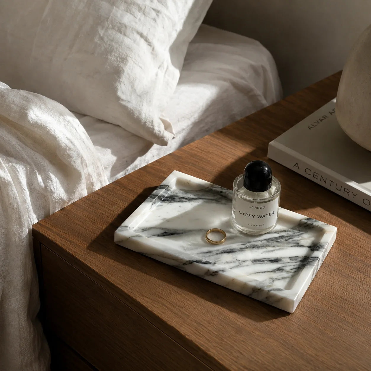 arabescato-marble-rectangular-tray